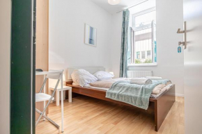 Near Danube & Millenium City - Shared 6BR Garden Oasis